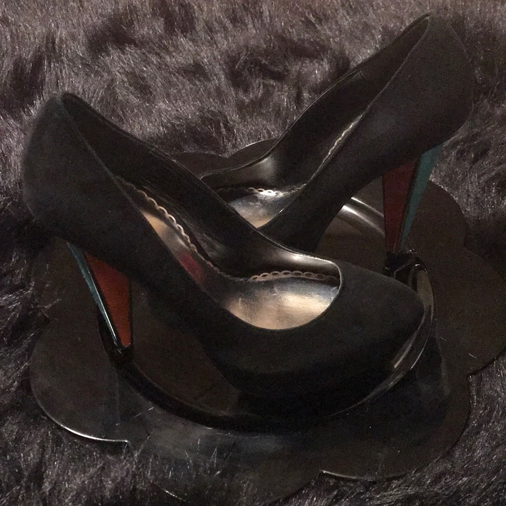 Bebe Black Lauren Colorblock Geometric Heels - Picture 4 of 8